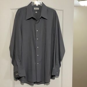 Van Heusen Gray Dress Shirt with Relaxed Fit